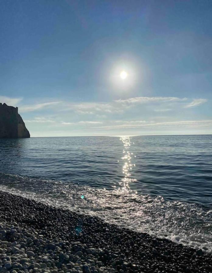 La Petite Marcotte Bed & Breakfast Etretat Exterior photo
